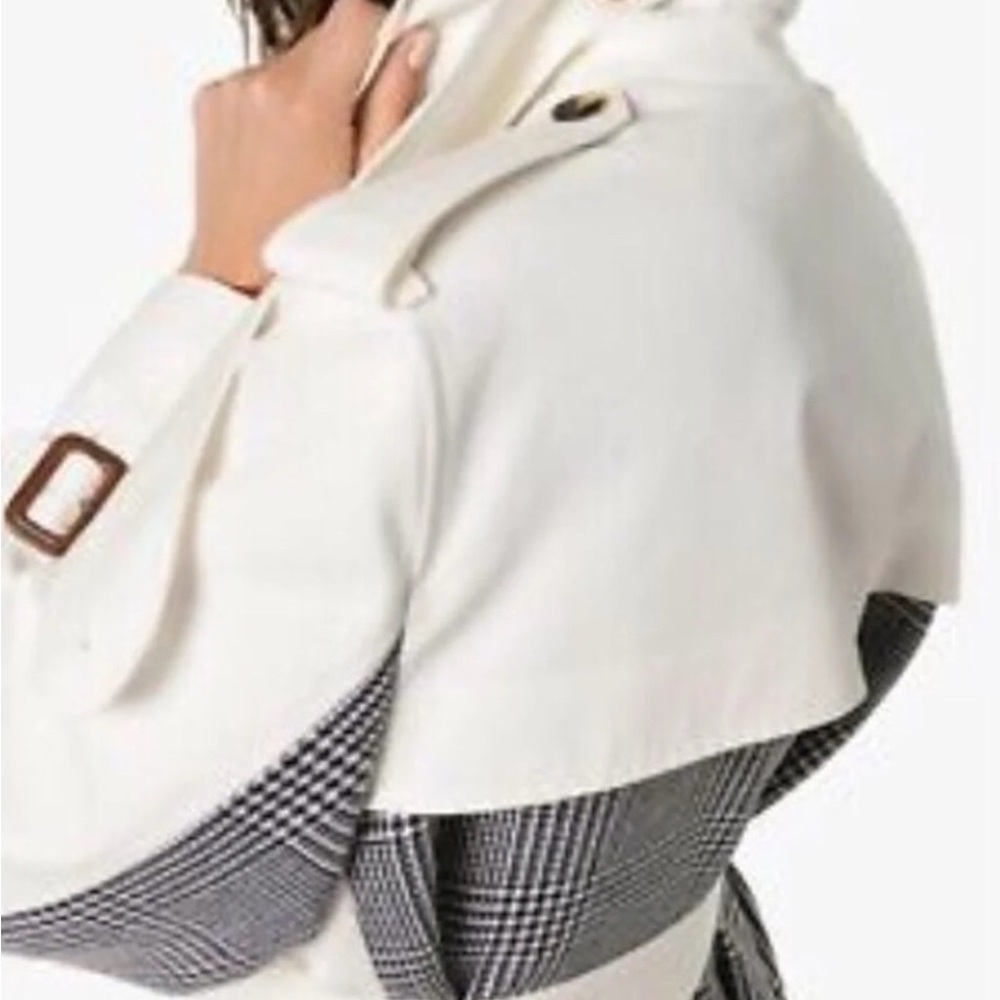New Alexander McQueen Cream & HoundstoothTrench 🧥